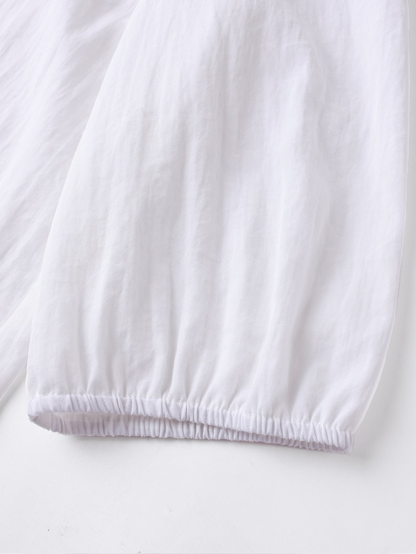 V-neck lace-trimmed shirt