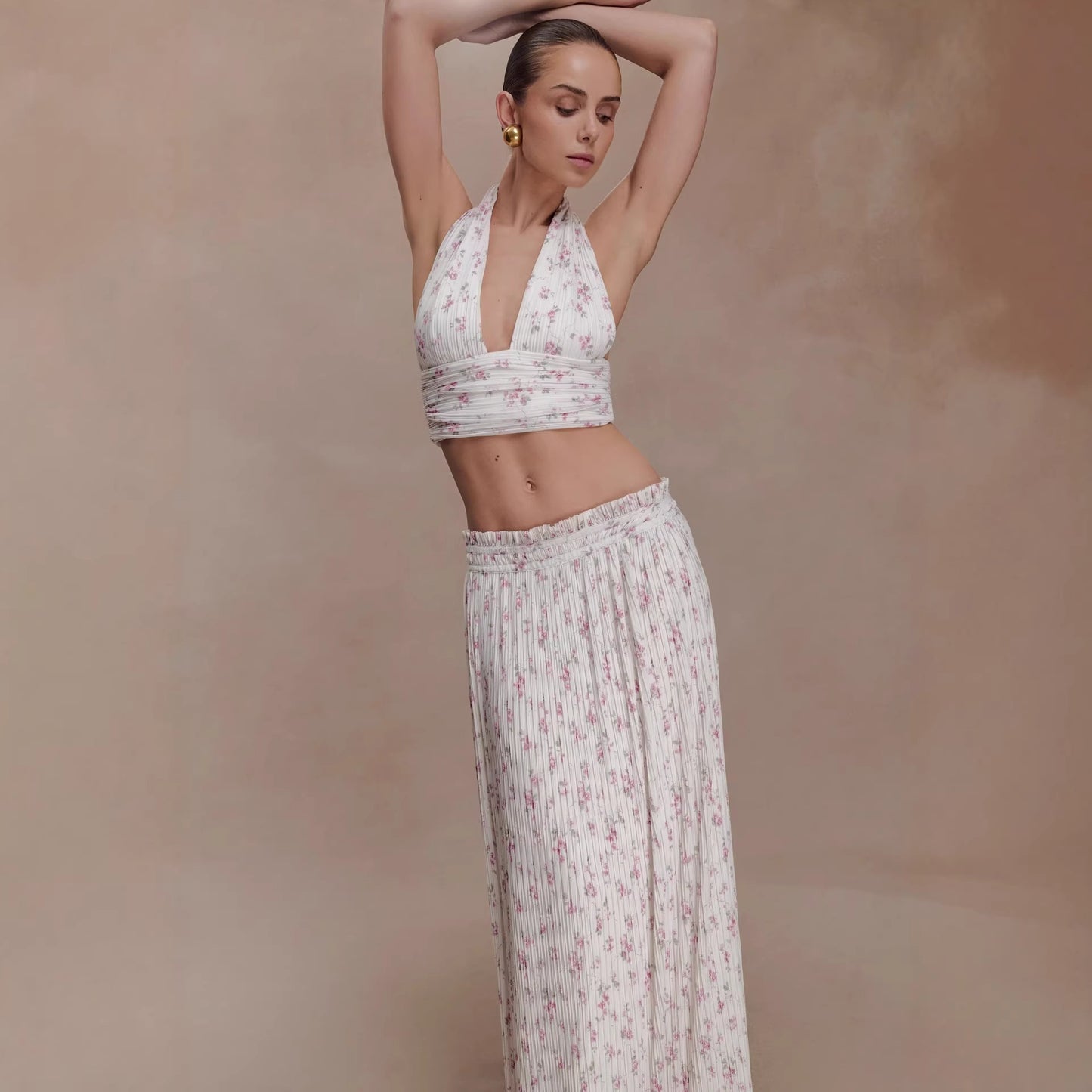 purple printed pleated deep V halterneck top skirt two-piece set