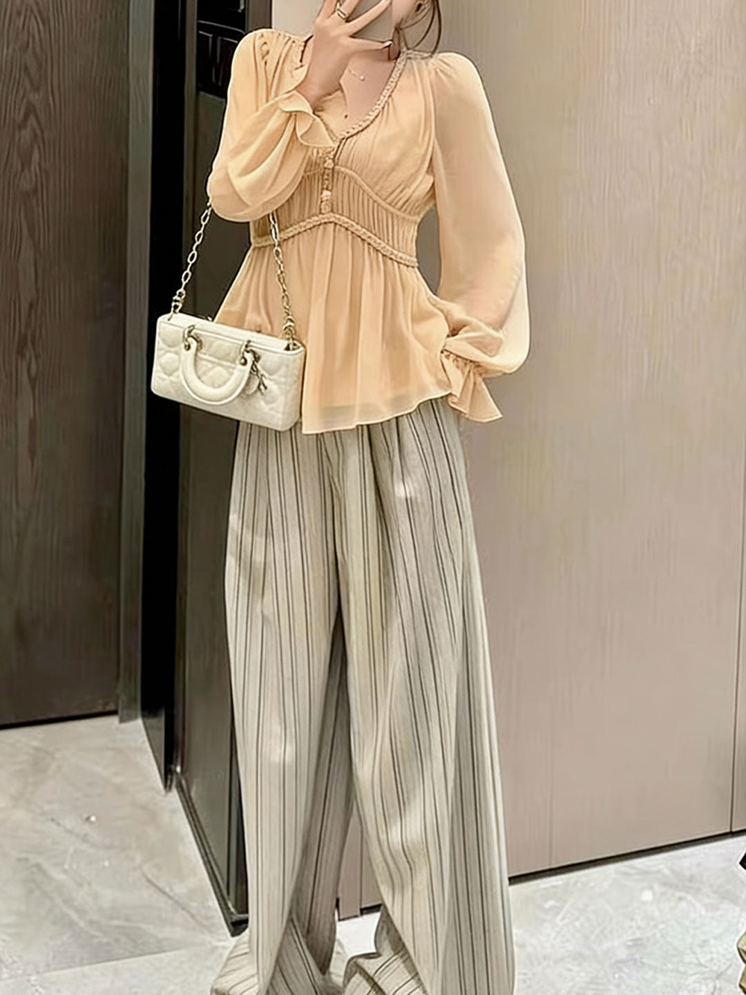 Sophia Daily V-Neck Puff Sleeve Chiffon Top