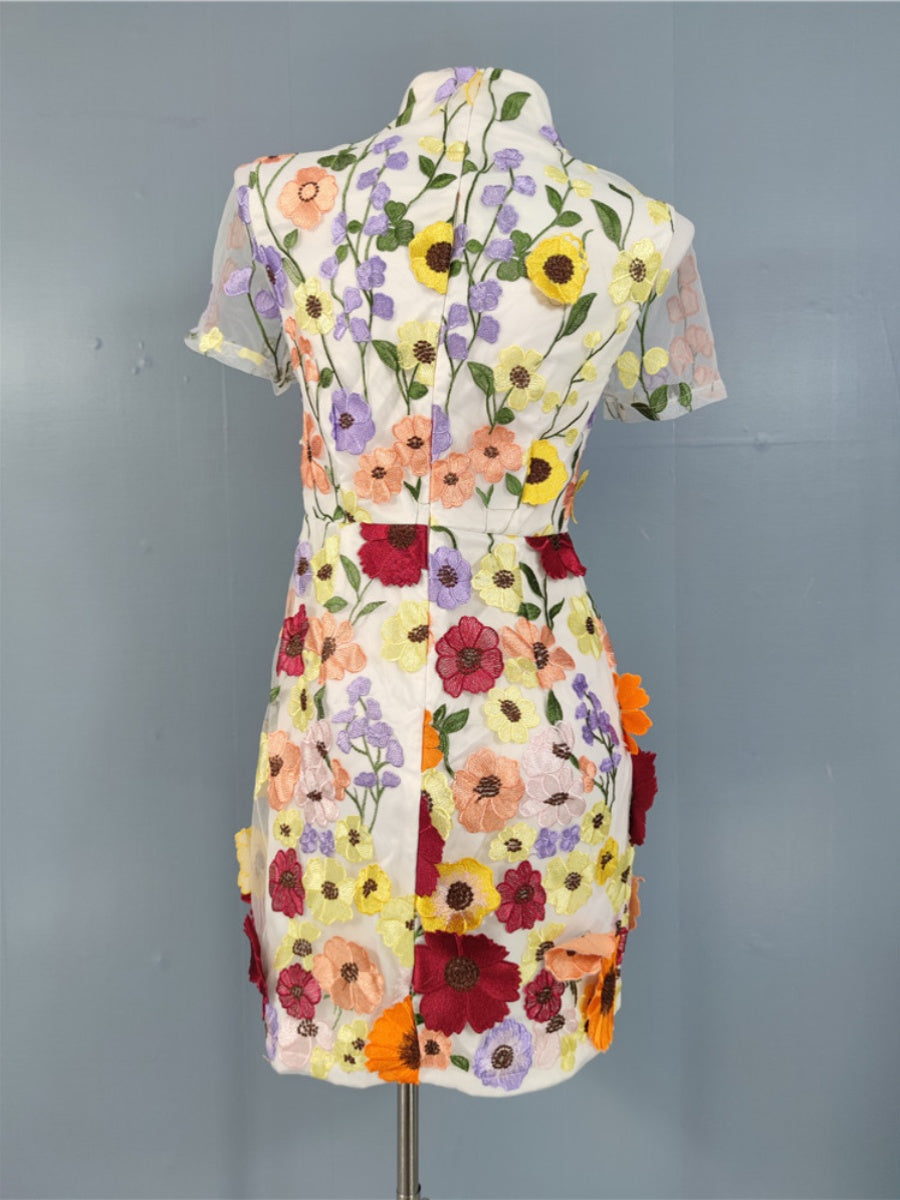 SHORT SLEEVED FLORAL PRINTED MINI DRESS