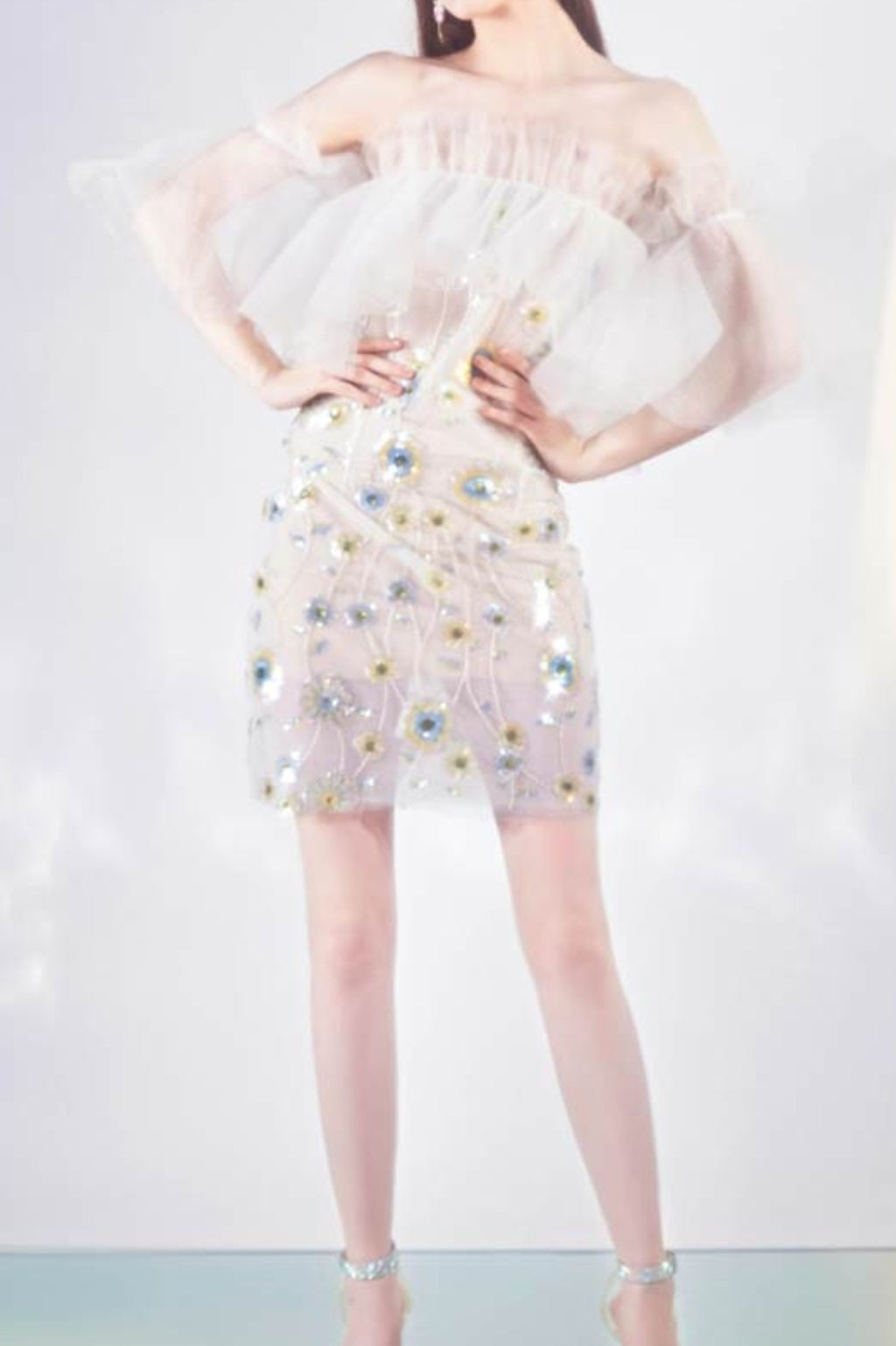 FLORAL SEQUINED MINI DRESS IN WHITE