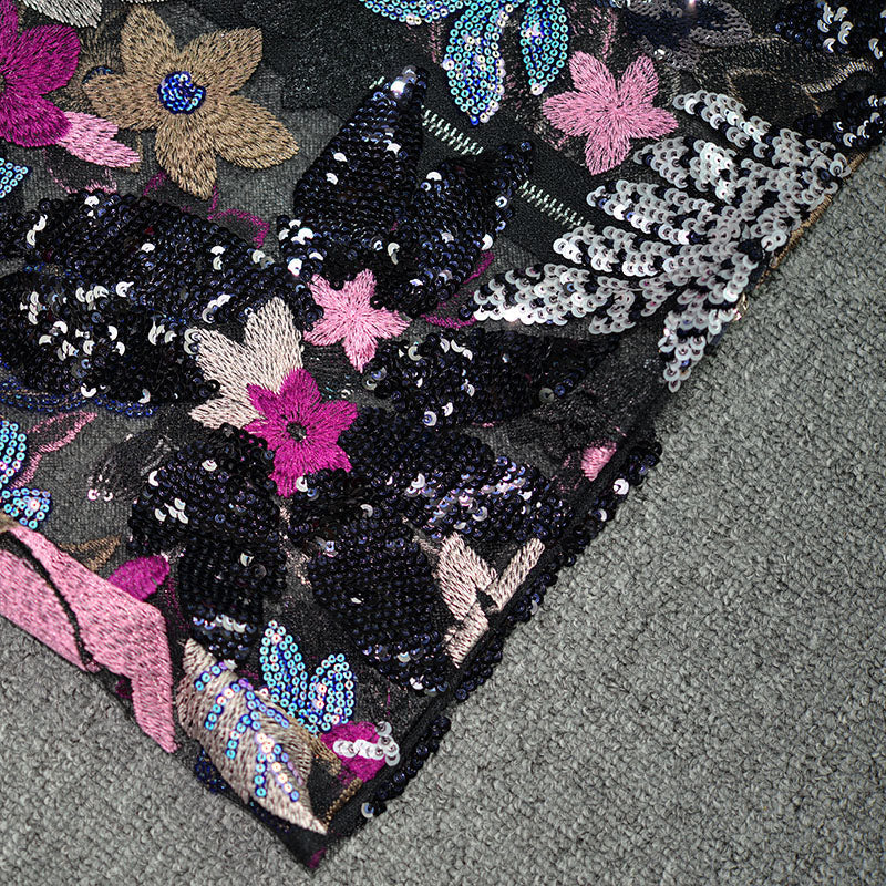 デイジーダリア刺繍ストラップレスマキシドレス