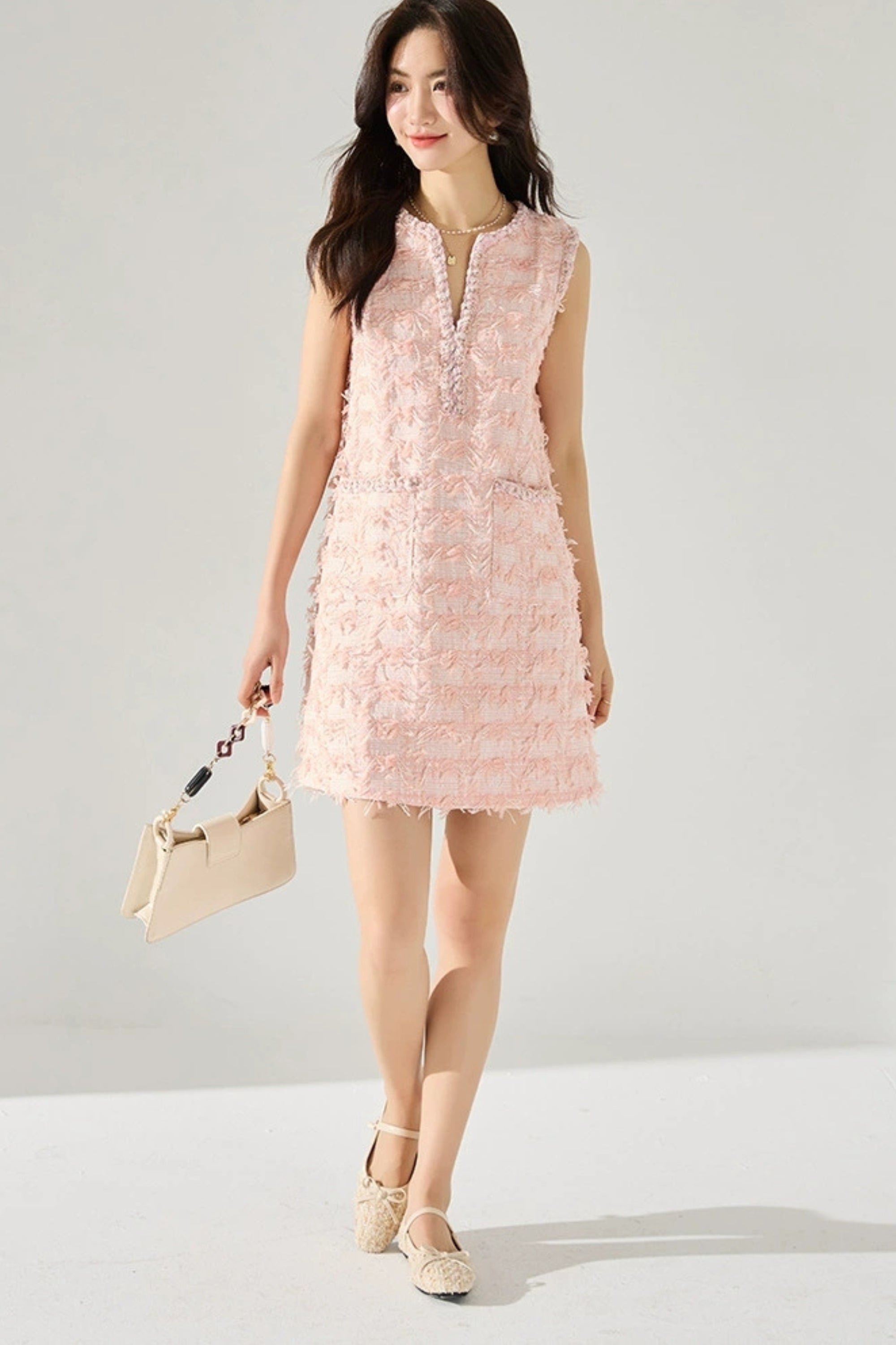 Sleeveless pink flower mini dresses