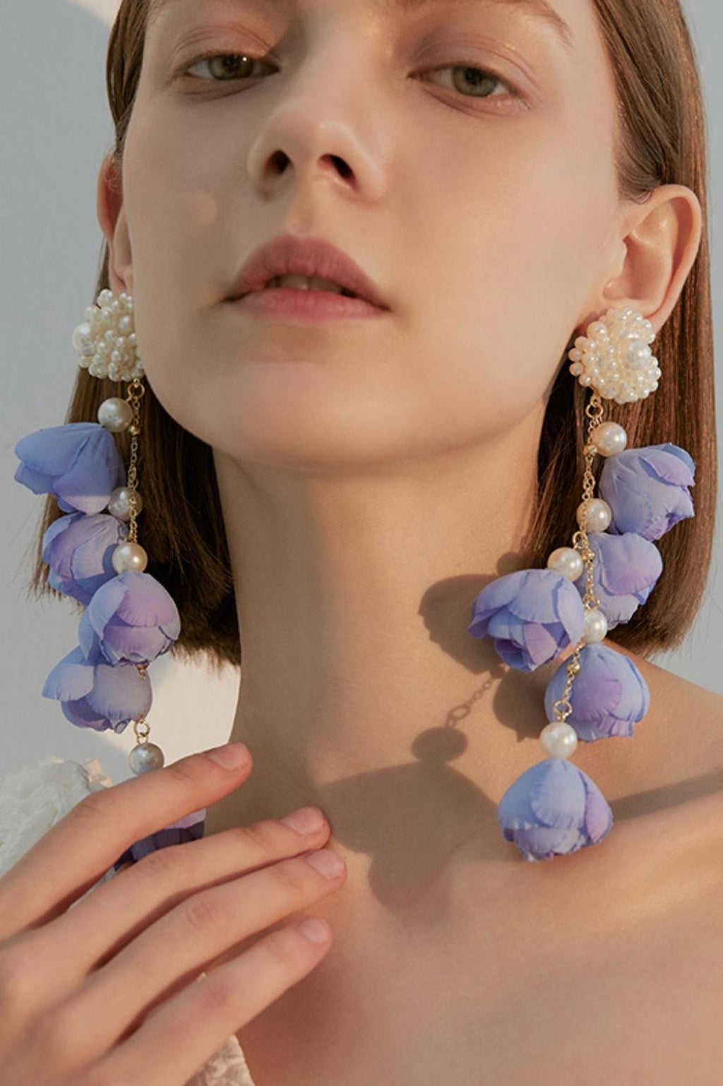 VIOLET PEARL FLOWER EARRINGS