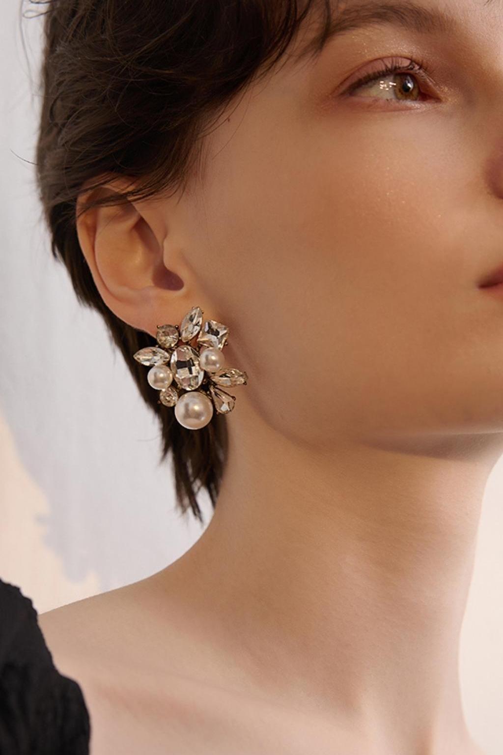 SILVER VINTAGE PEARL AND RHINESTONE EARRINGS