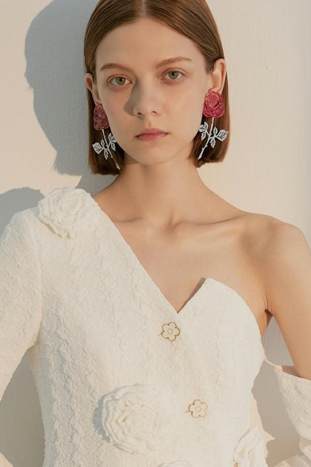 ROSE-COLORED HOLLOW FLOWER ALLOY EARRINGS