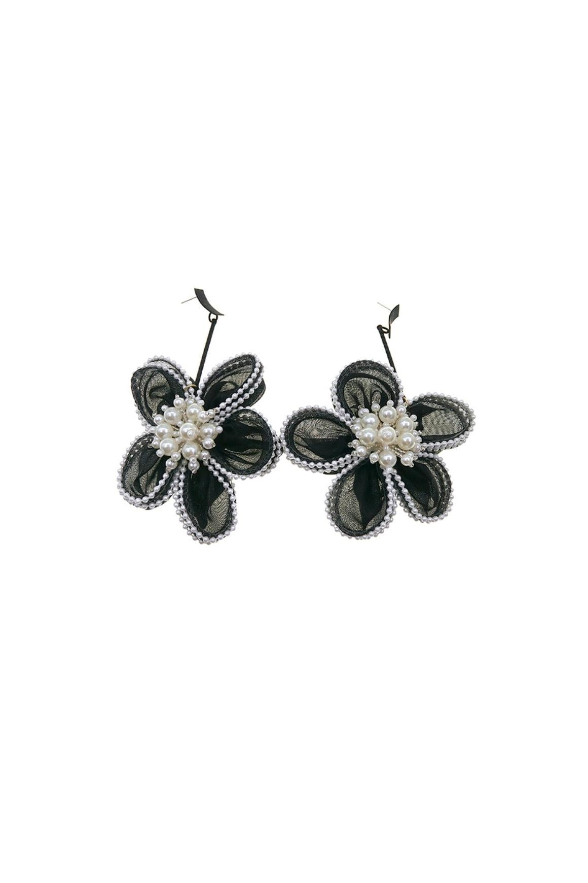 BLACK LACE FLOWER PEARL EARRINGS