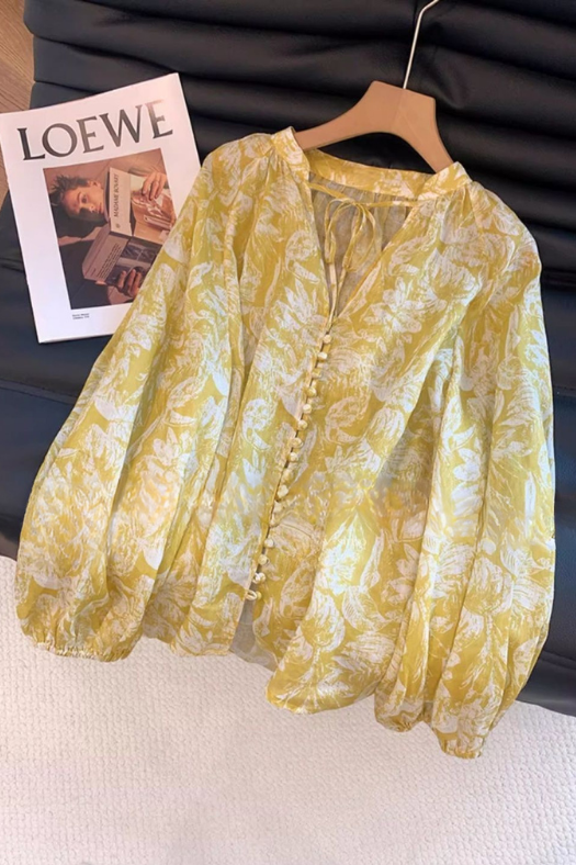 French-style lightweight printed V-neck long-sleeved shirt