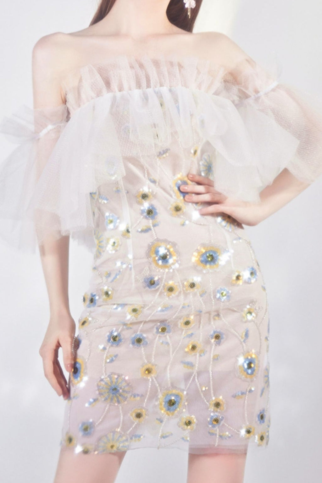 FLORAL SEQUINED MINI DRESS IN WHITE