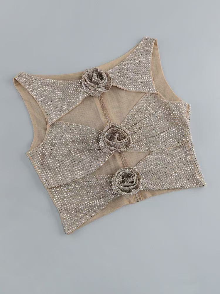 EMBELLISHED CUT OUT 3D FLOWER SUIT IN METALLIC SILVER