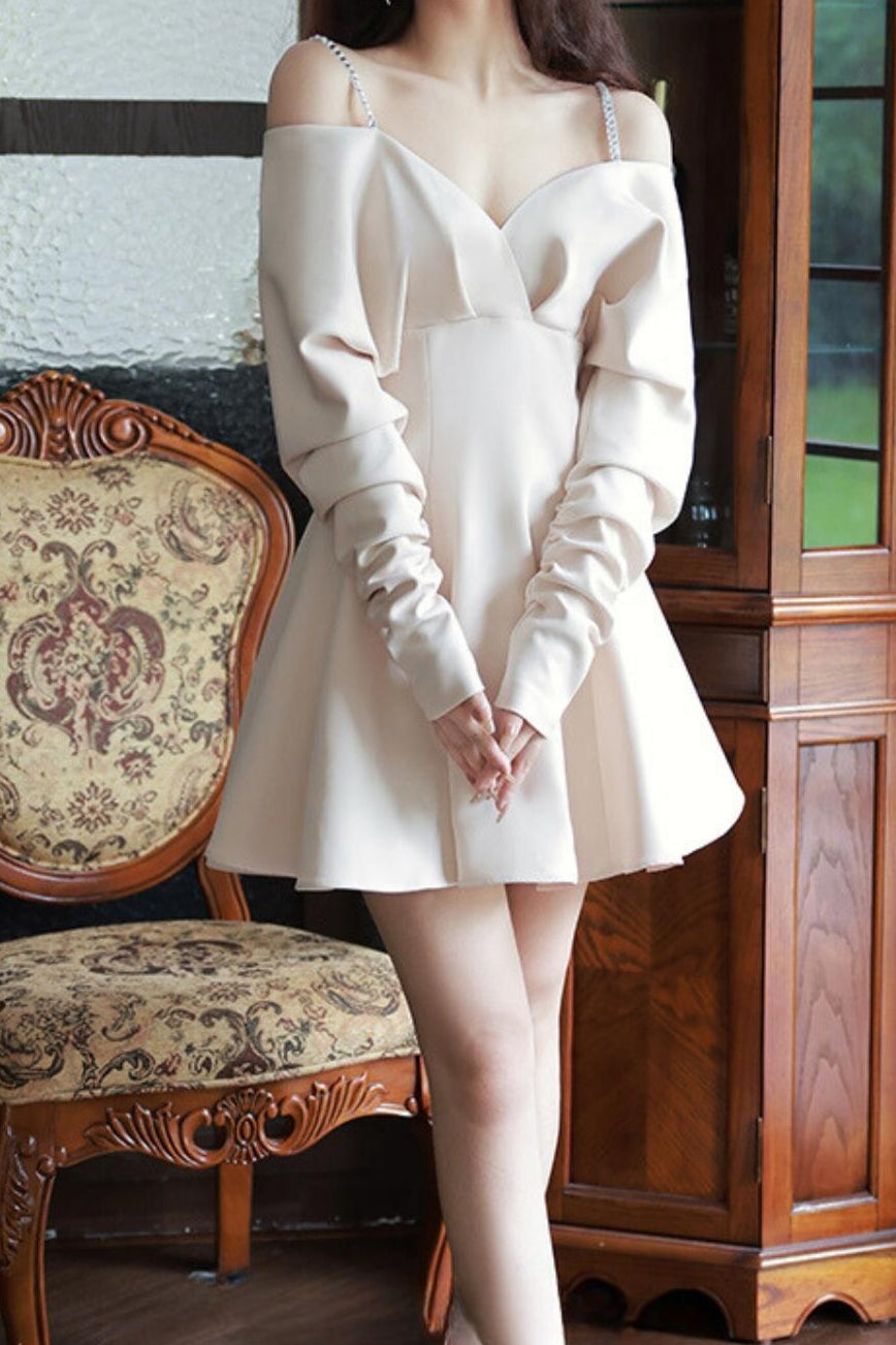 V-NECK LONG-SLEEVED A-LINE SUSPENDER DRESS