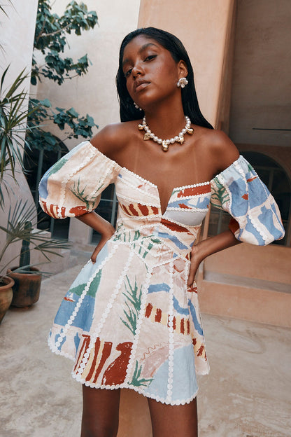 off-shoulder floral Printed wave-trim mini dress - pale blue