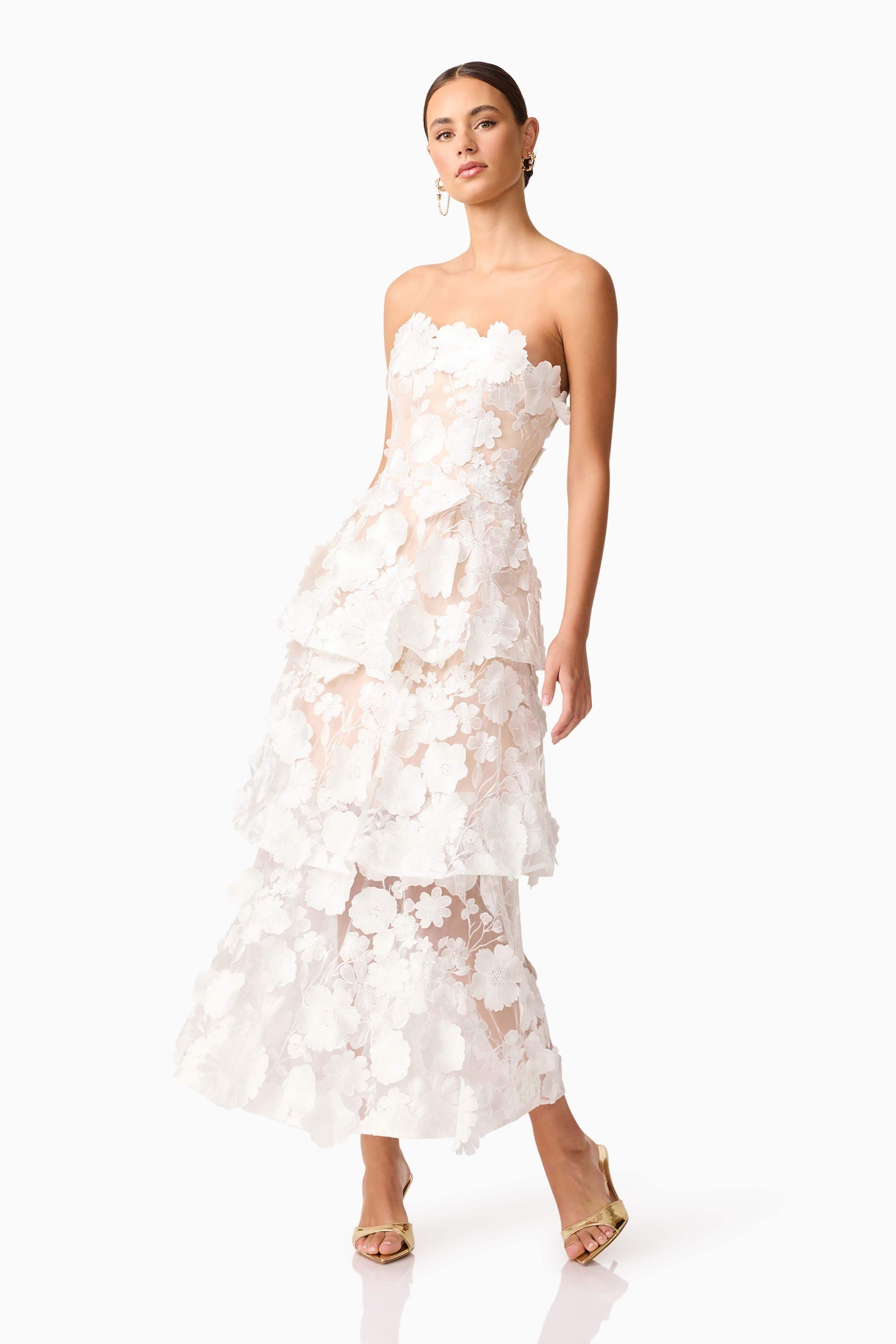 Selene 3D flower Tiered Maxi Dress In White