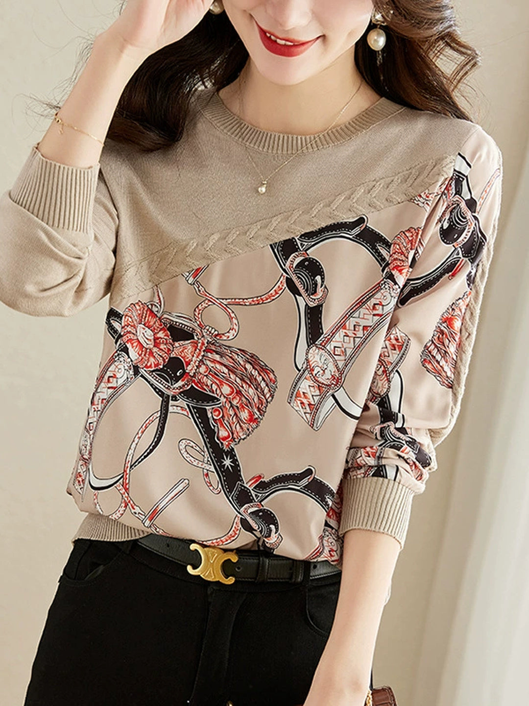 New loose-fitting And Stylish Sweater