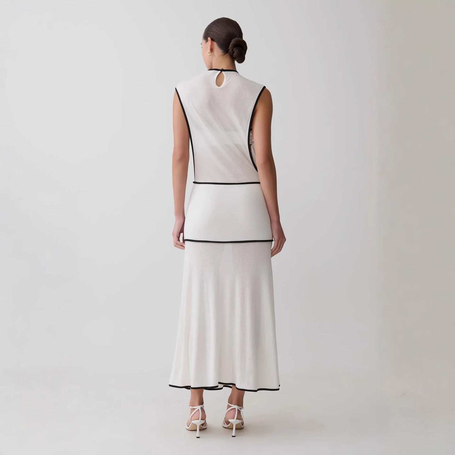 white splicing contrast cut-through knitted dress