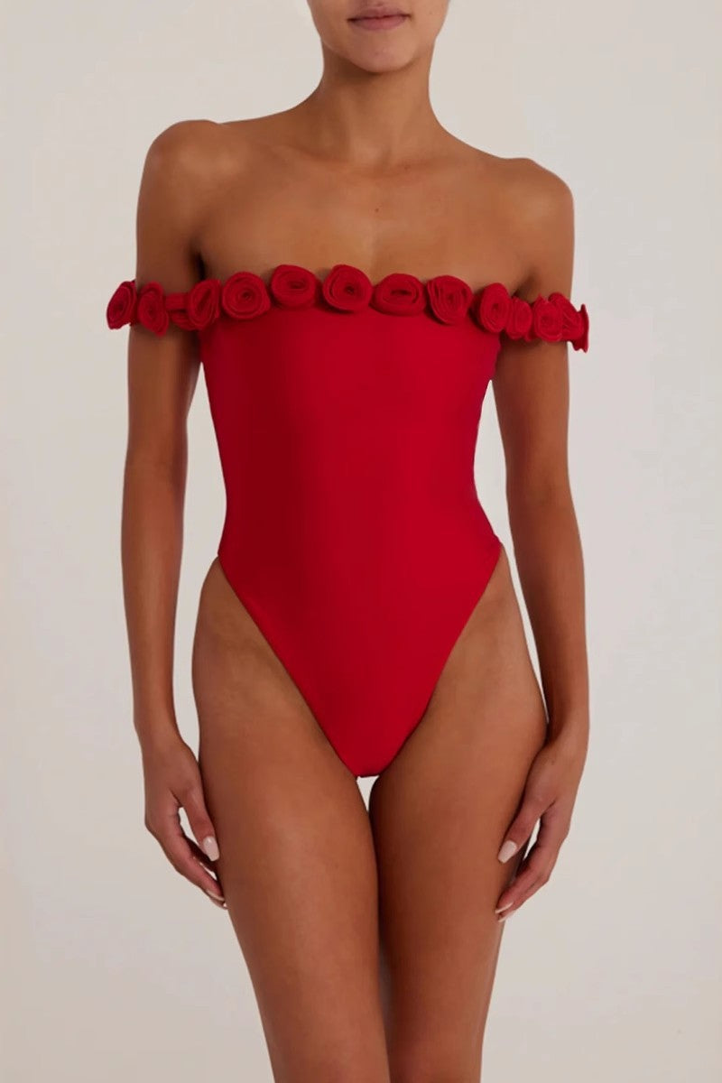 Body senza spalline con fiori 3D in rosso