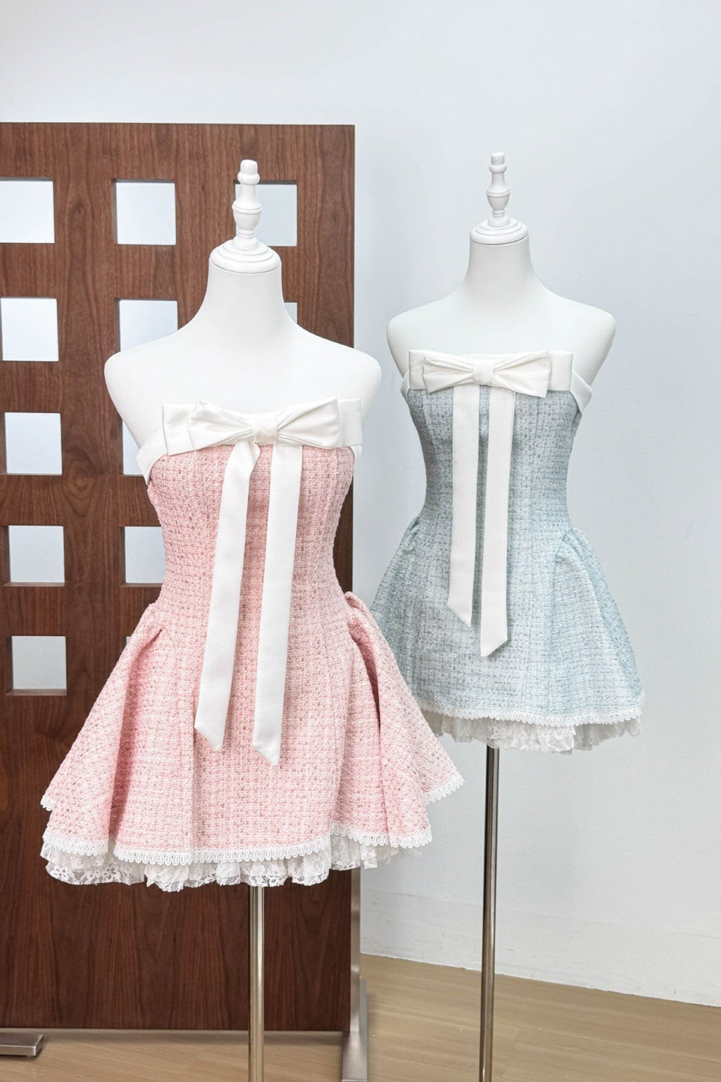 リボン編みレースのチューブトップミニドレス（ピンク）