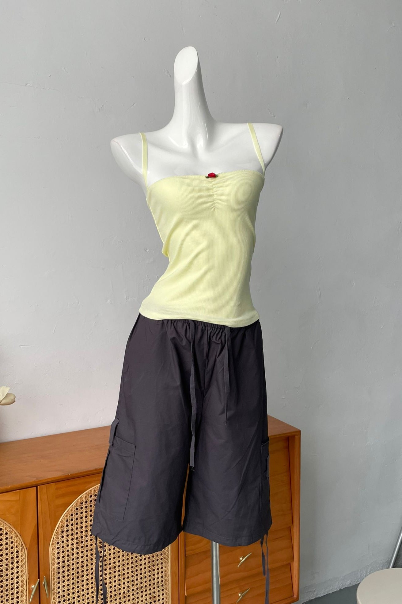 folds flower fungus edge vest