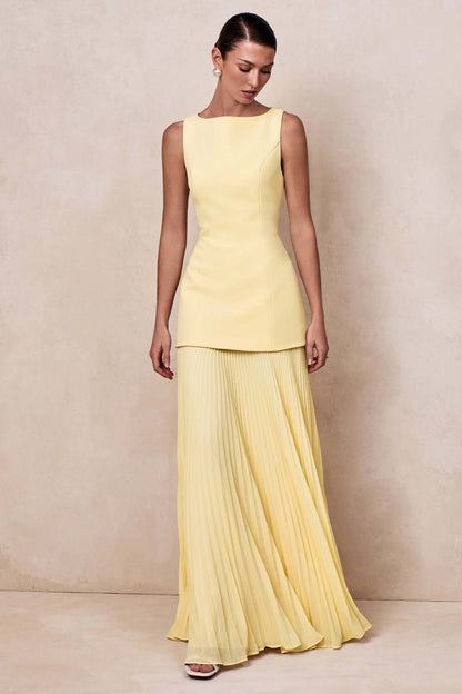 yellow pleated sleeveless swing dress