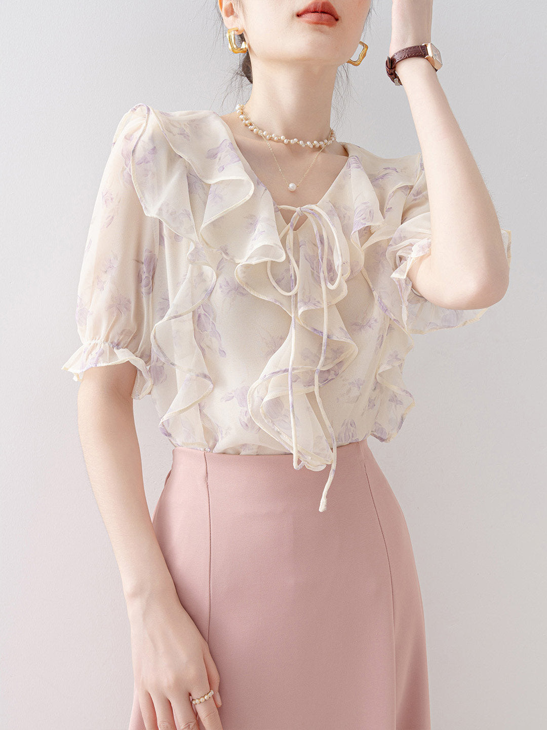 French-style ruffled V-neck short-sleeved shirt