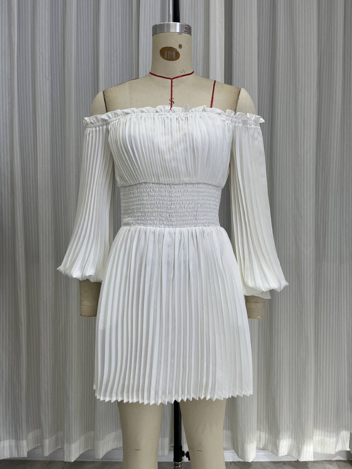 Ruched off-the-shoulder long-sleeve waist-cinching mini dress - white