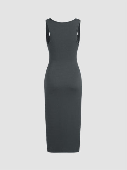 Knitted ribbed pleated maxi dress