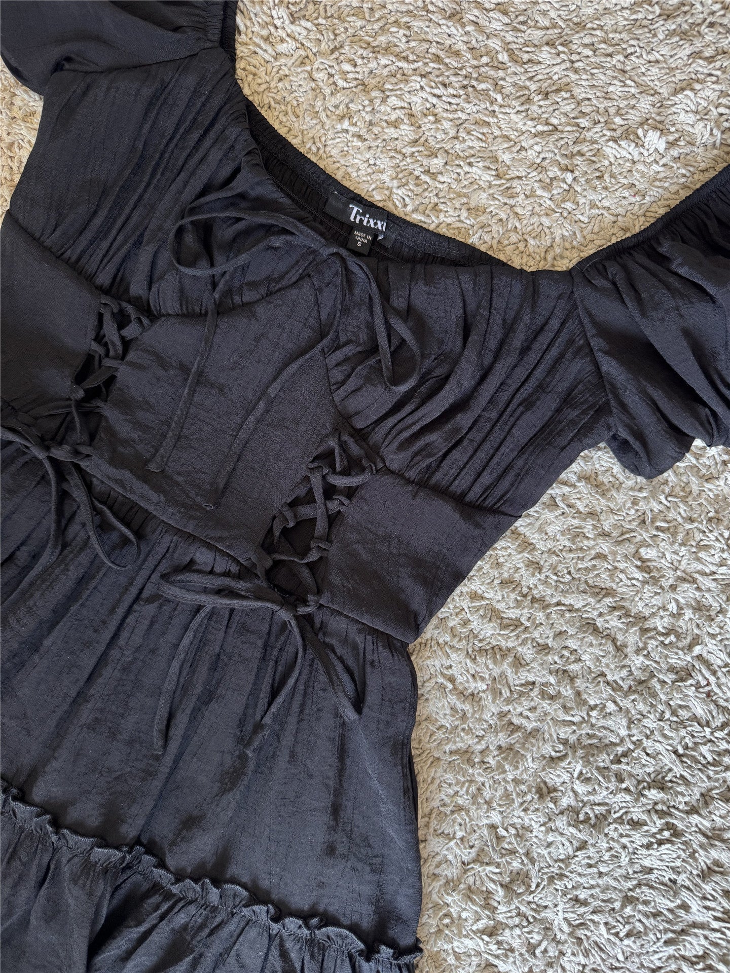 black bow tie puff sleeve flush lace  dress