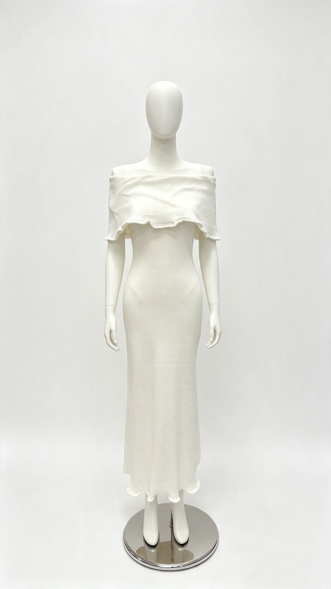 Off-shoulder sleeveless knit midi dress