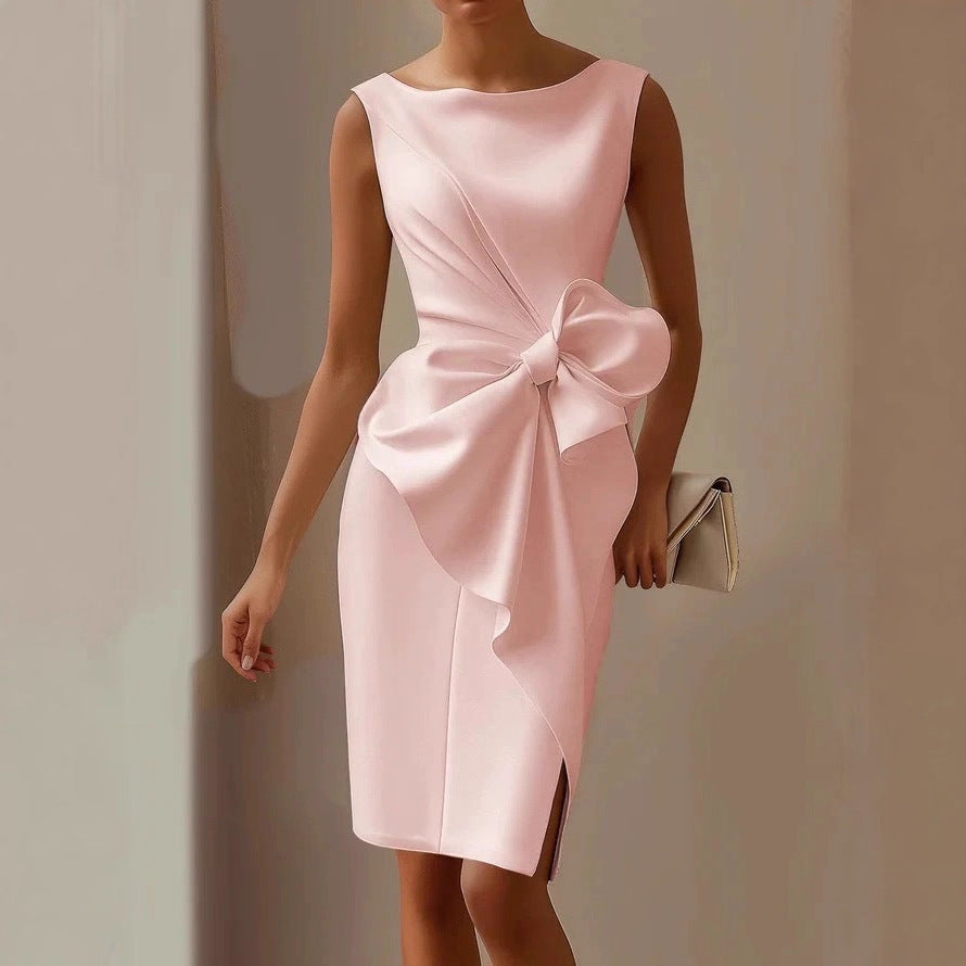 Sleeveless bodycon mini dress with bow