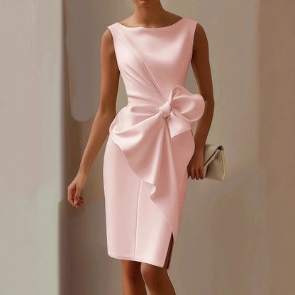 Sleeveless bodycon mini dress with bow