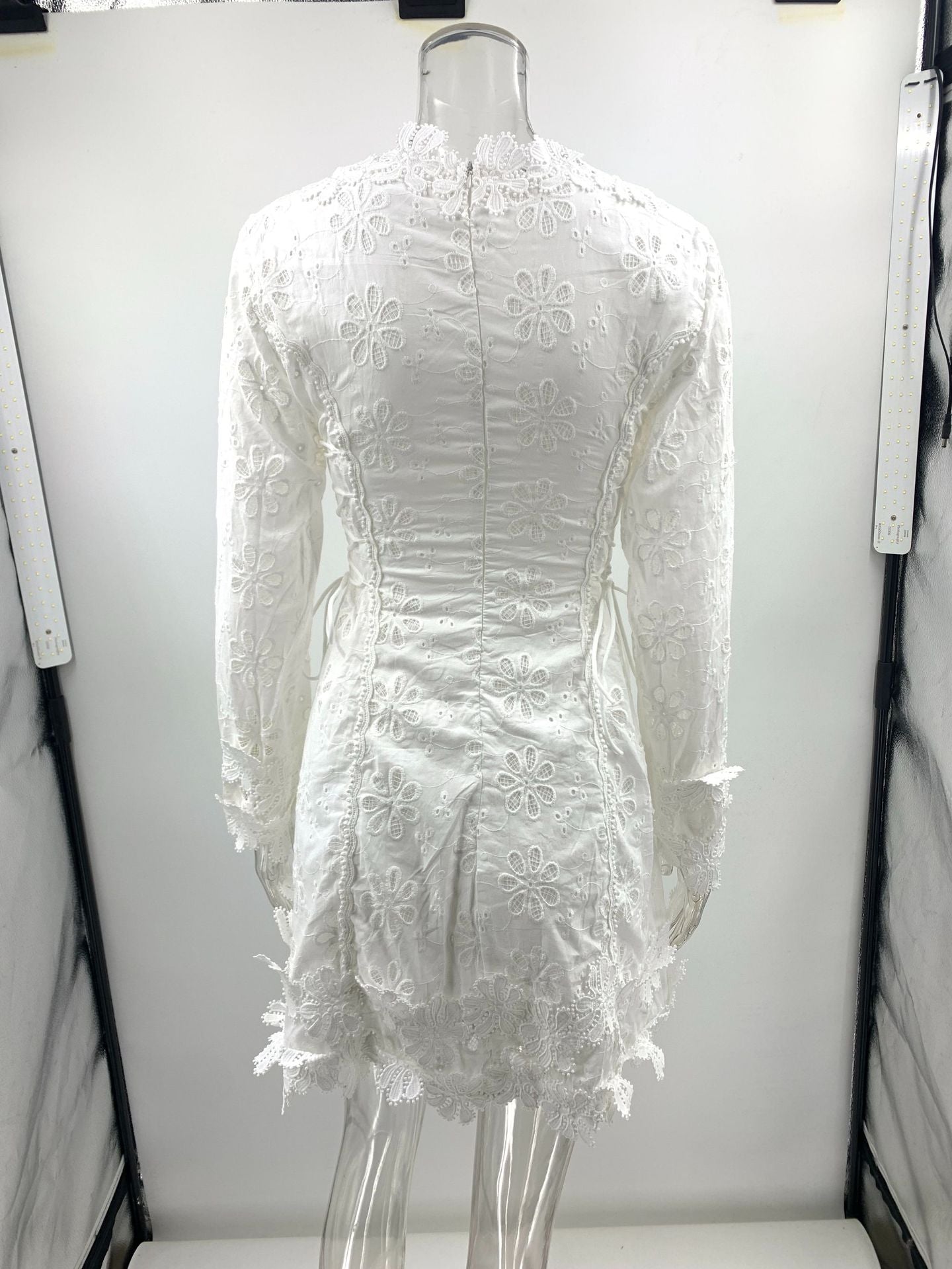 Long-sleeved tie-up lace V-neck mini dress