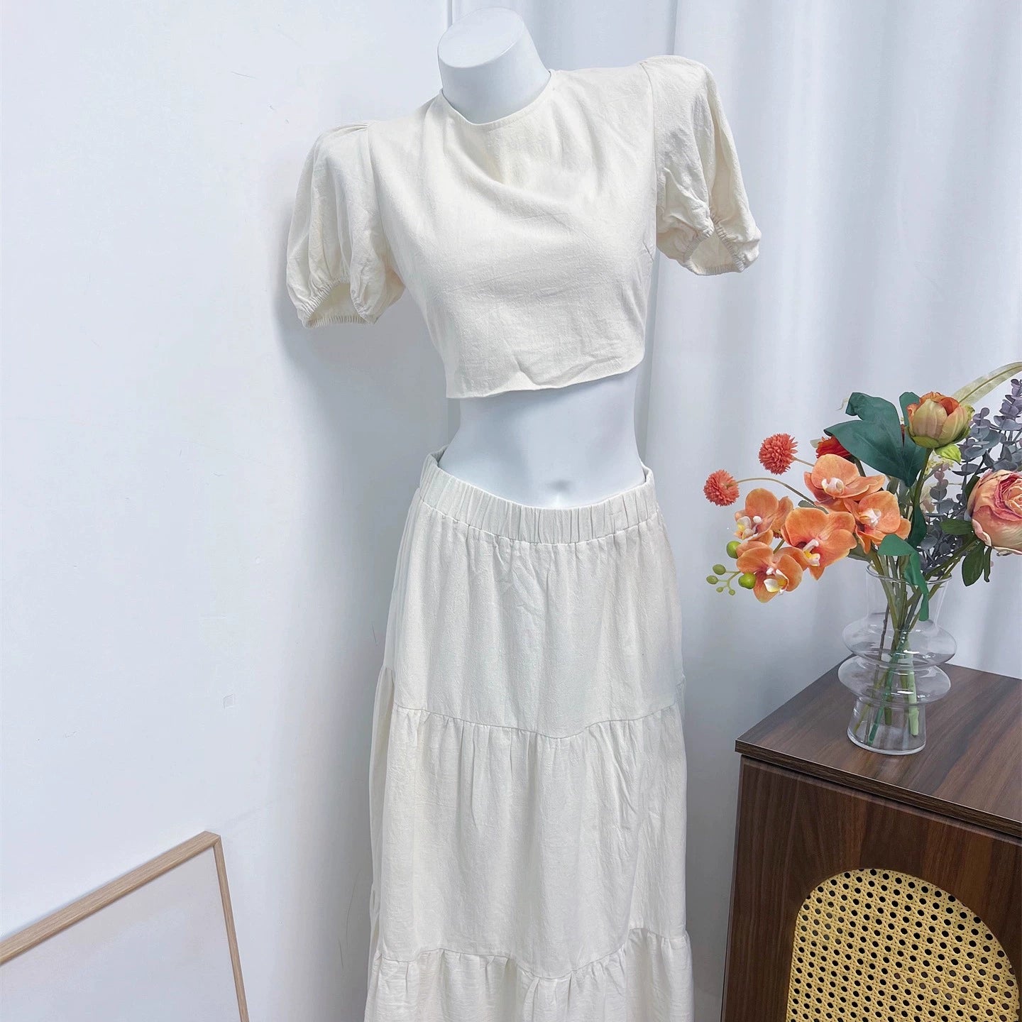 white two-tone crew neck crop top set