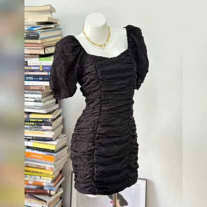 black pleats bubble lantern short sleeve dress