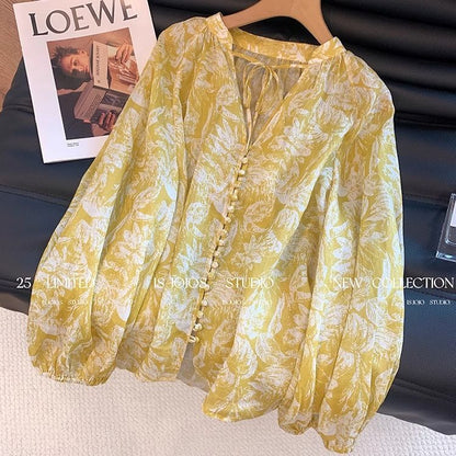 French-style lightweight printed V-neck long-sleeved shirt