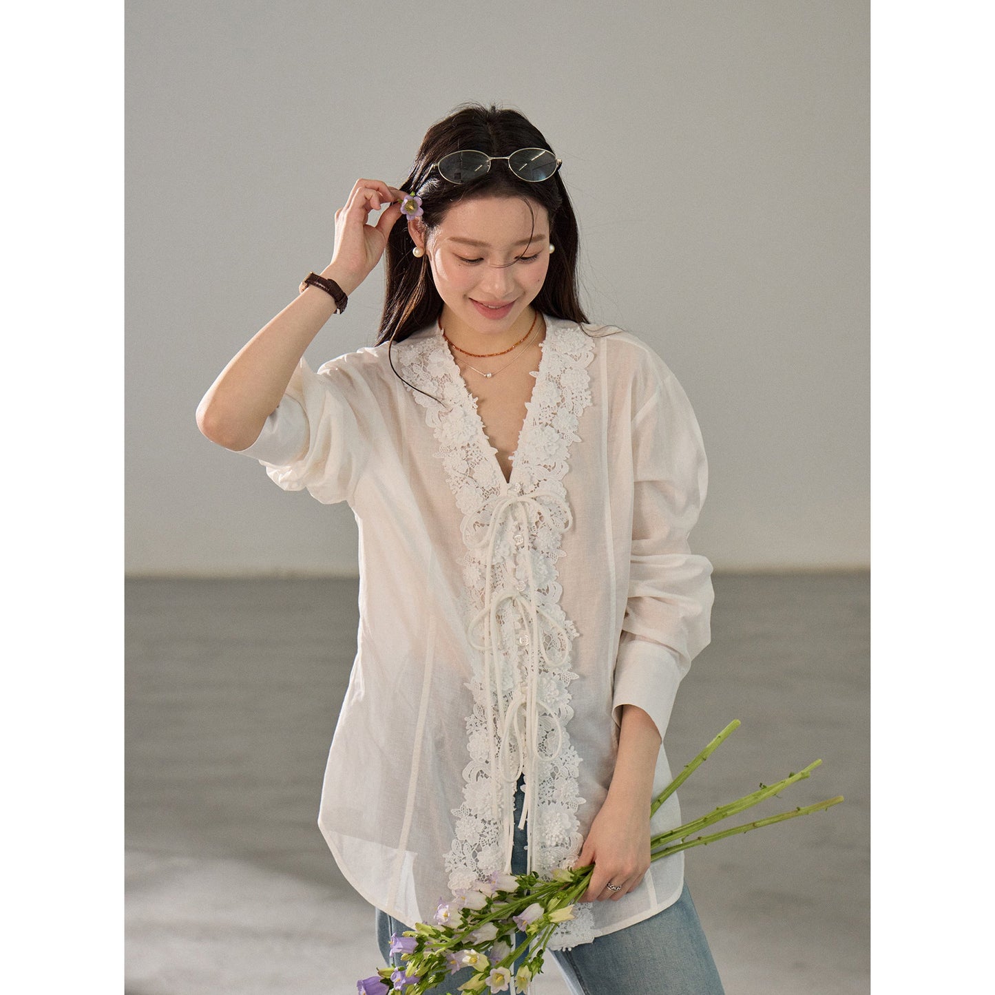 Retro V-neck lace embroidered Tencel shirt