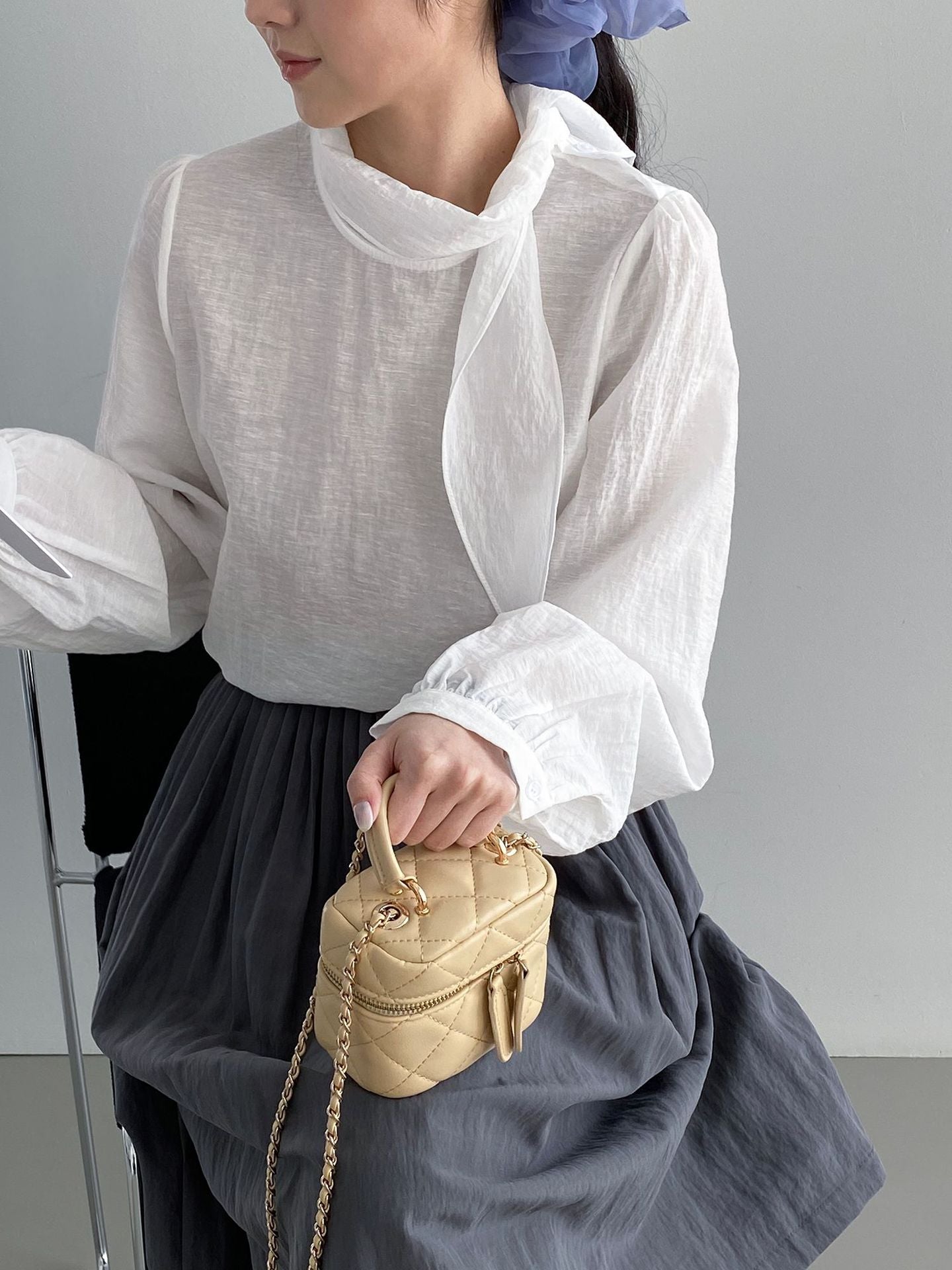 Textured ribbon pleated shirt