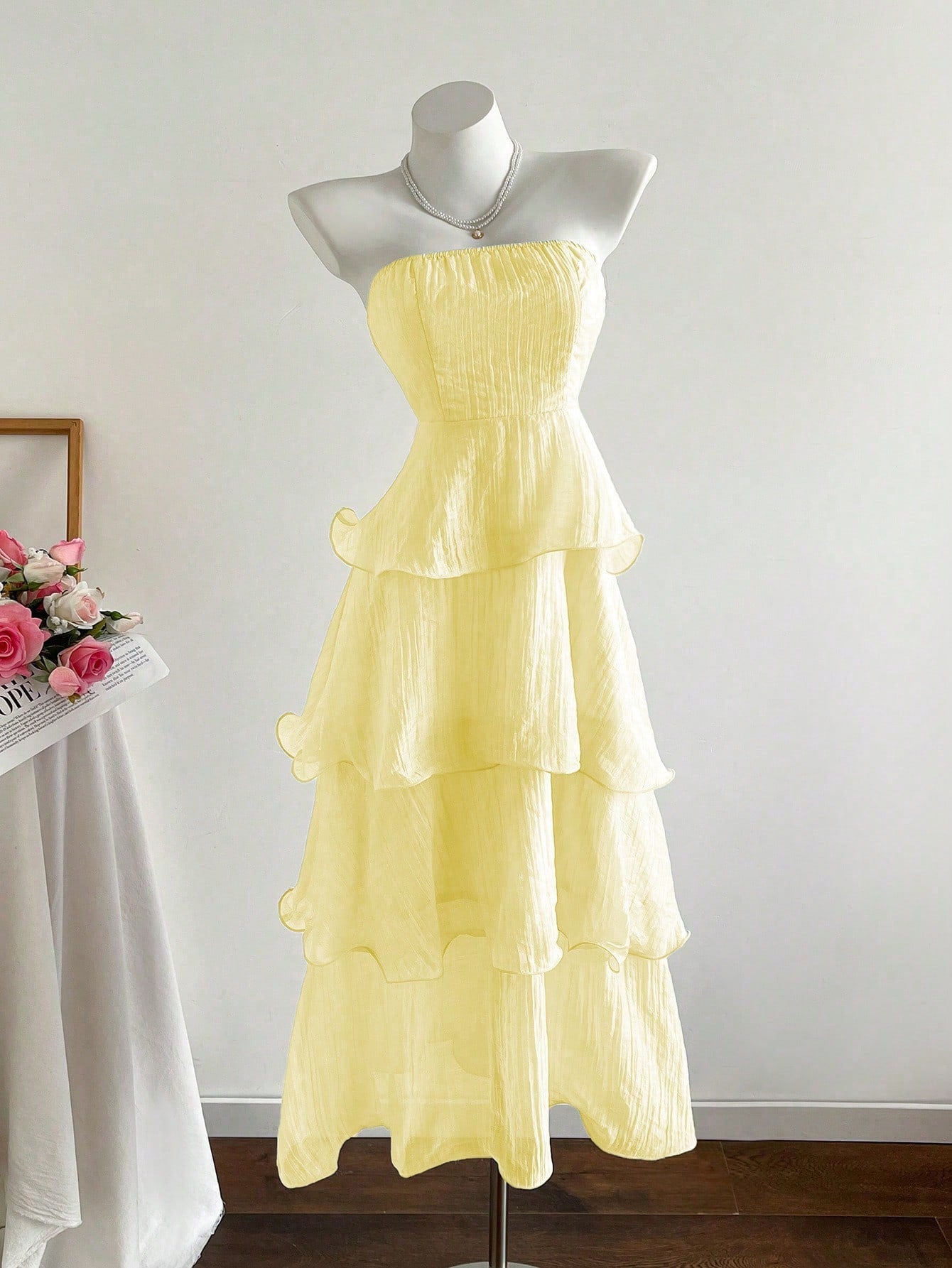 kate Strapless ruffled cake midi dress