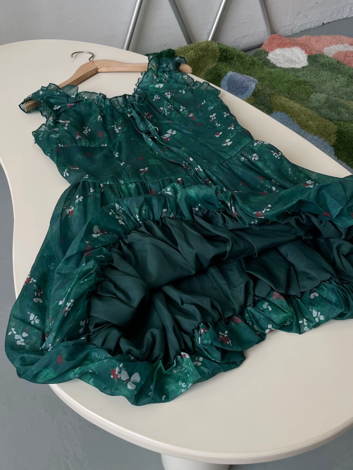 green V-neck floral mini dress
