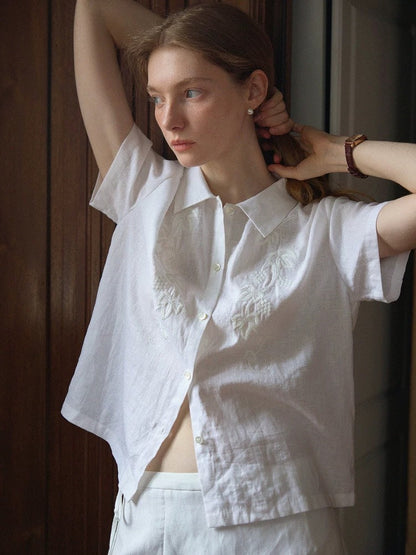White natural linen embroidered short-sleeved shirt