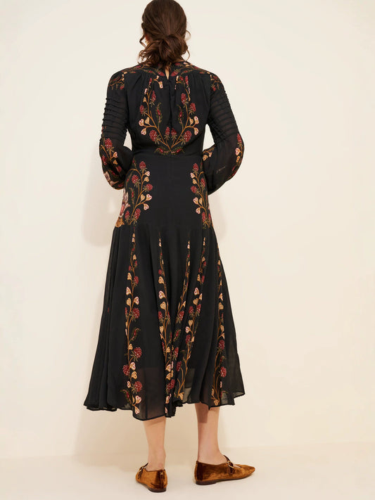 vintage floral print lantern sleeves. maxi dress