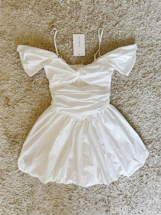 off-shoulder waist-cinching cotton puffy skirt with detachable straps
