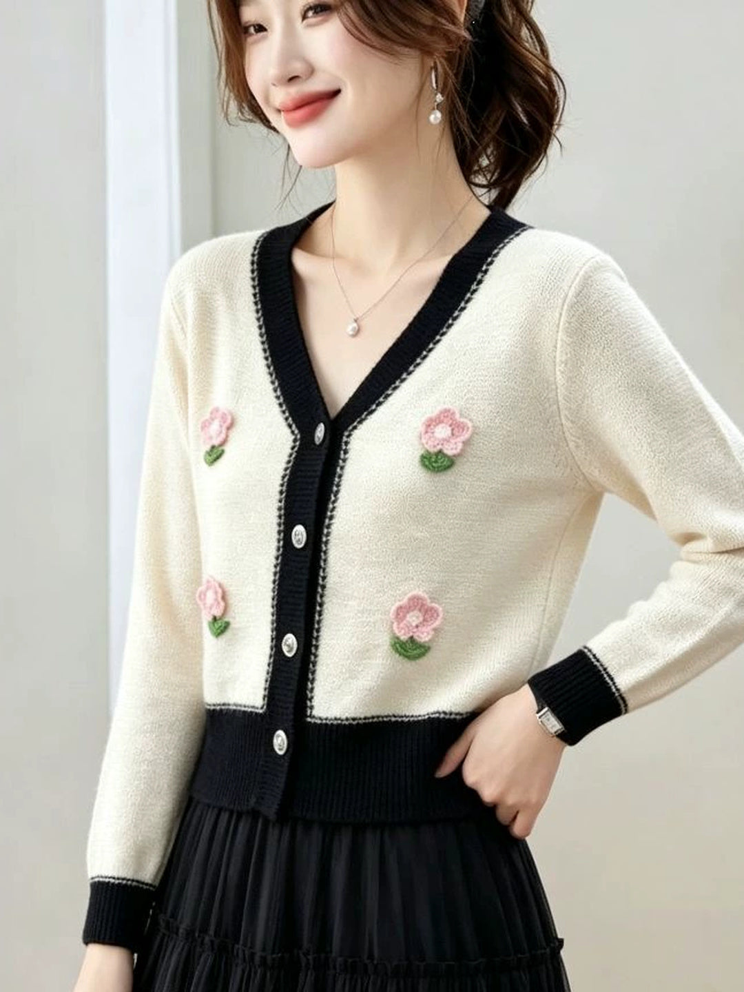 Color-blocked Floral Cardigan