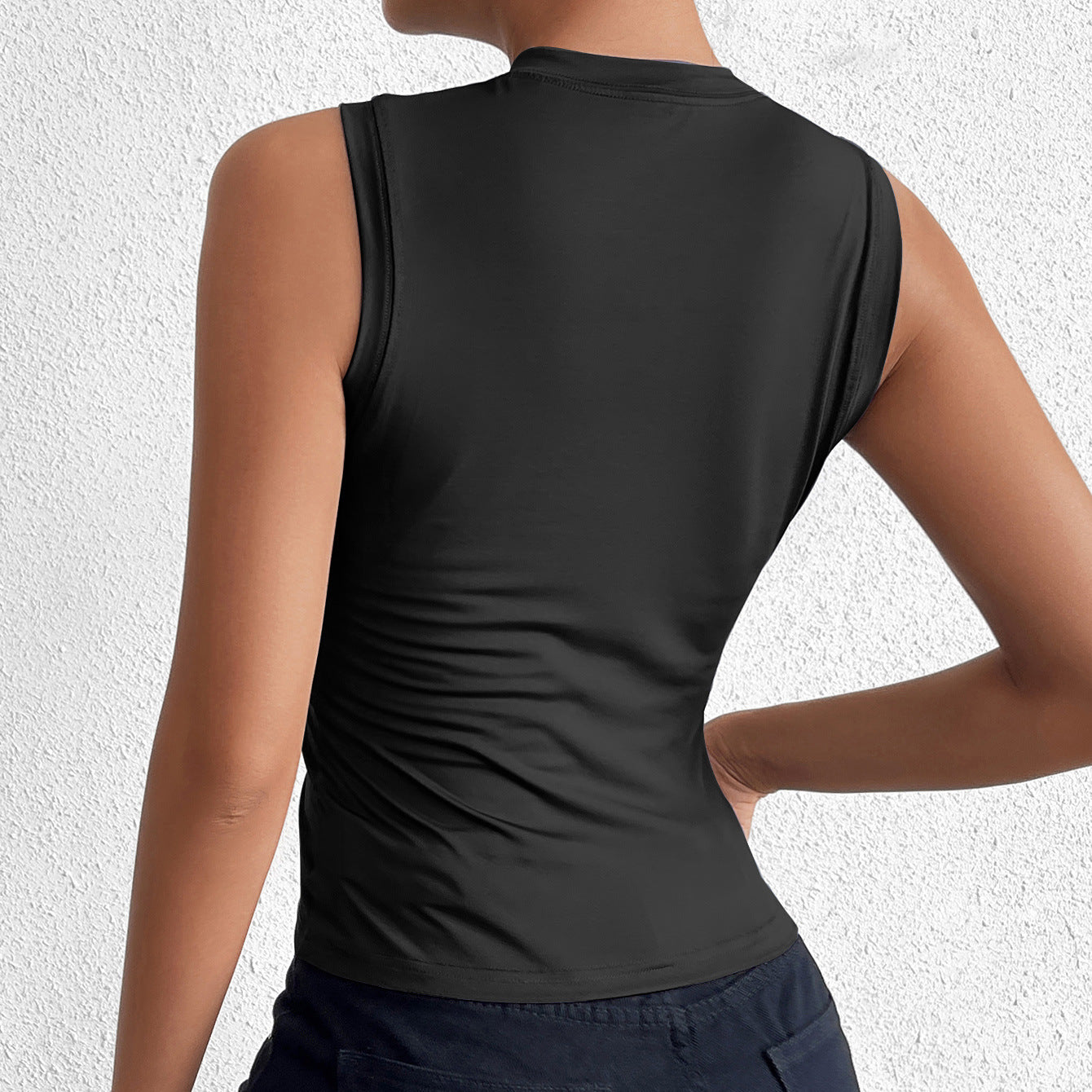 black sleeveless crew neck milk silk short tank top