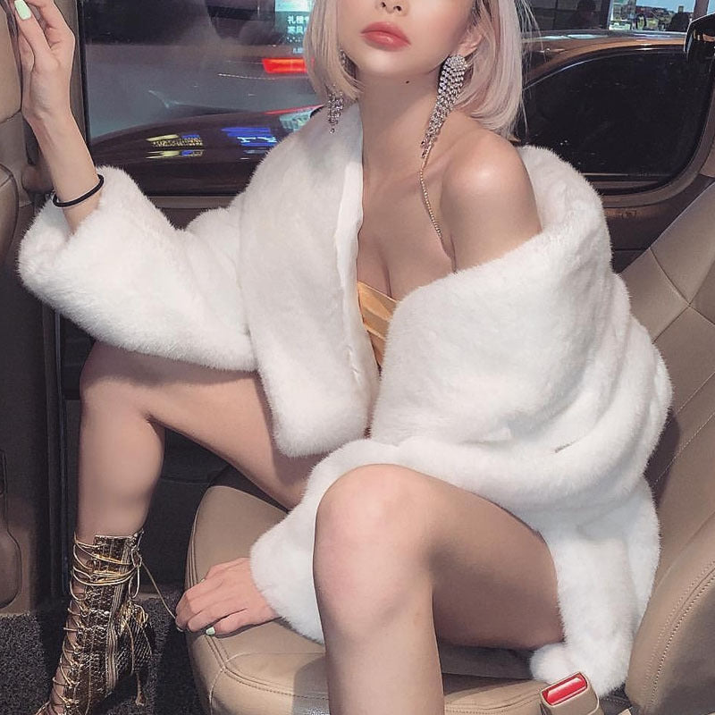 wendy white imitation fur coat