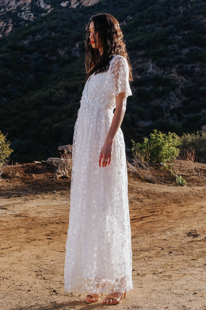 Marseille v-neck lace Embossed high slit Maxi Dress | White